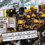 الصهاينة يسرقون ثرواتنا