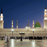 حين تنحني الأكوان لسرّ الرحمة الأولى