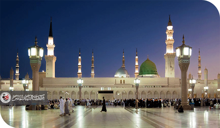 حين تنحني الأكوان لسرّ الرحمة الأولى