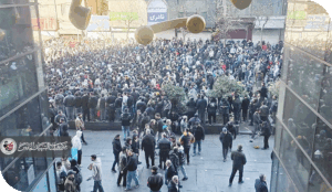 ايران تصغي للمحتجين وتؤكد (نؤمن بصبر شعبنا ) و ترامب يلقي (القاذورات )على المحتجين من الشعب الاميركي