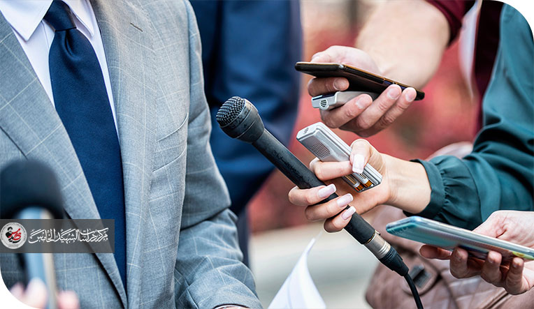 ألفجوة بين المسؤول والإعلام